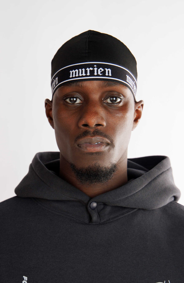 MURIEN (WHITE BAND) LOGO FLEX-CAP